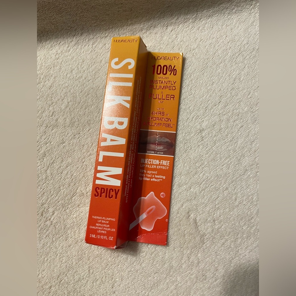 Huda Beauty Silk Balm Spicy Thermo Plumping Lip Balm
